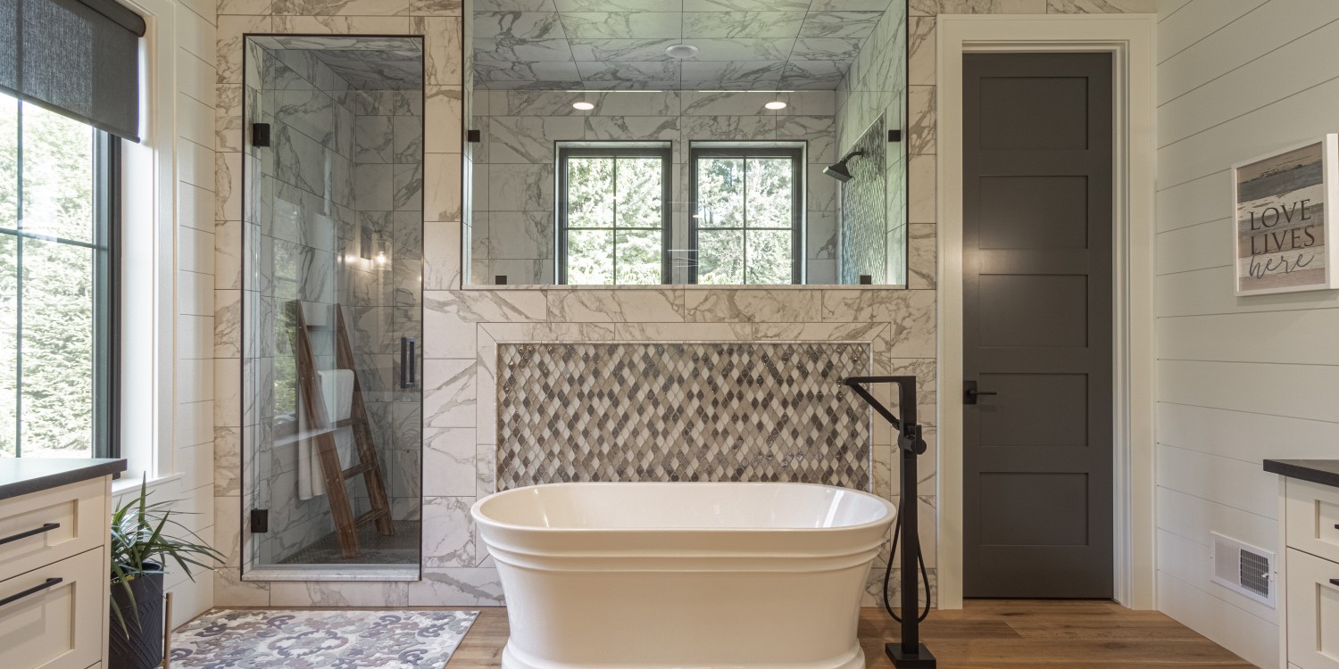 Modern Farmhouse - Bath 4