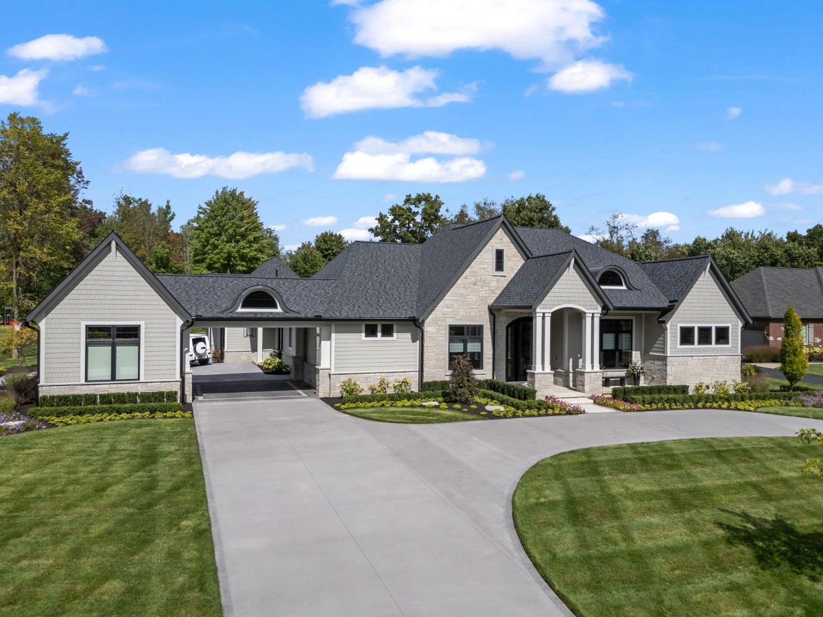 Modern New Build - 1