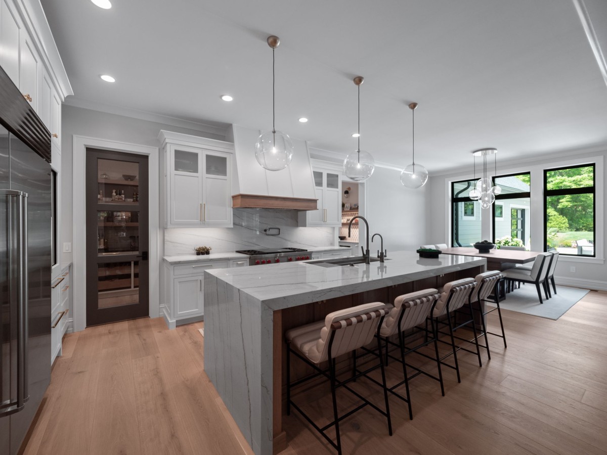 Modern New Build - 33